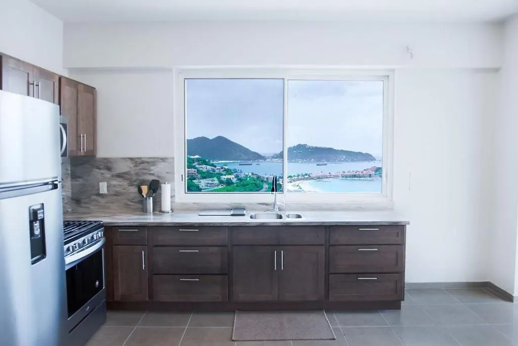 Picturesque 1 Bedroom Apartment Koolbaai