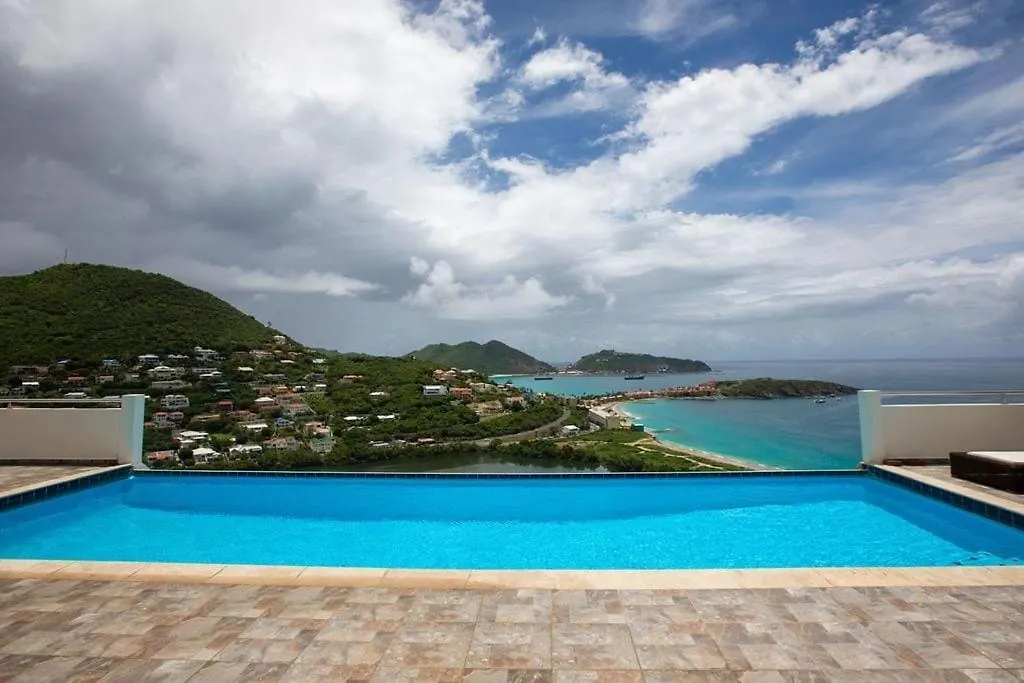 Picturesque 1 Bedroom Apartment Koolbaai