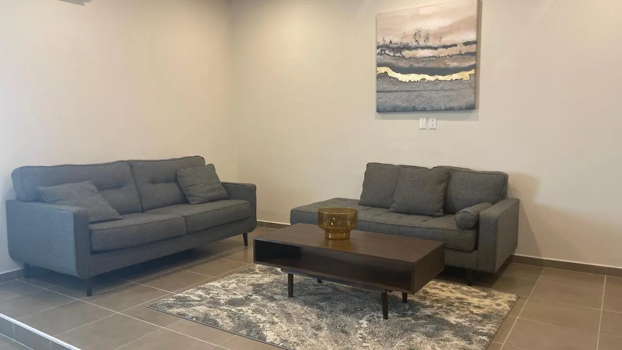 Picturesque 1 Bedroom Apartment Koolbaai