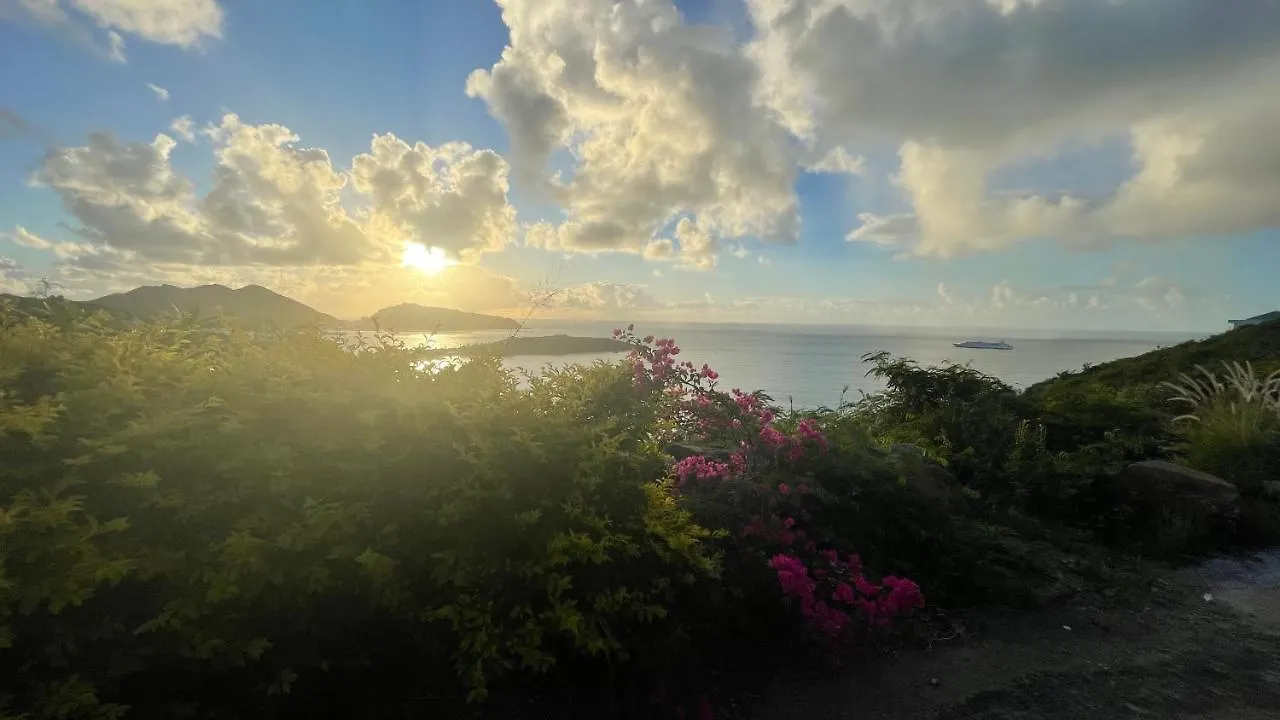 Picturesque 1 Bedroom Apartment Koolbaai